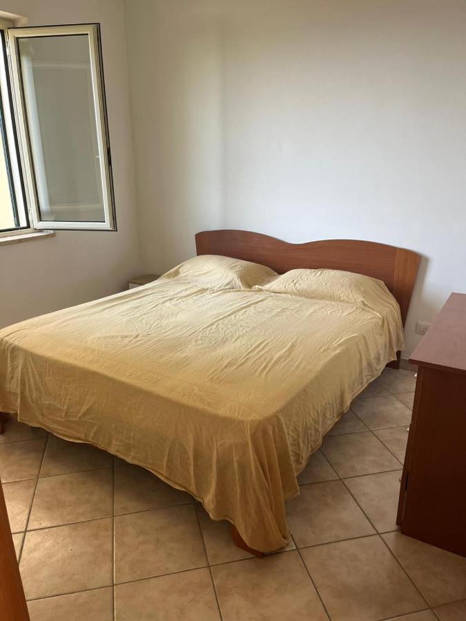 Bilocale Vista Mare Sul Lungomare Lägenhet Siderno Exteriör bild